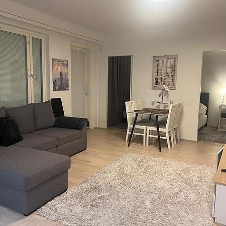 Modern City Apartment With Sauna Nearby The Airport Vantaa Kültér fotó