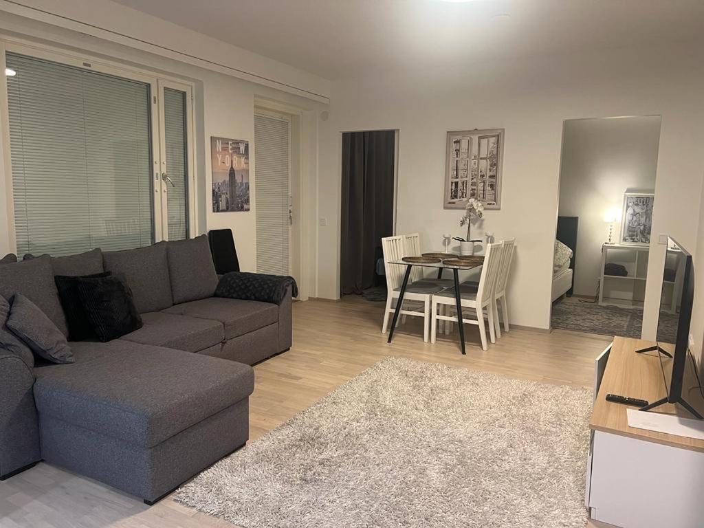 Modern City Apartment With Sauna Nearby The Airport Vantaa Kültér fotó